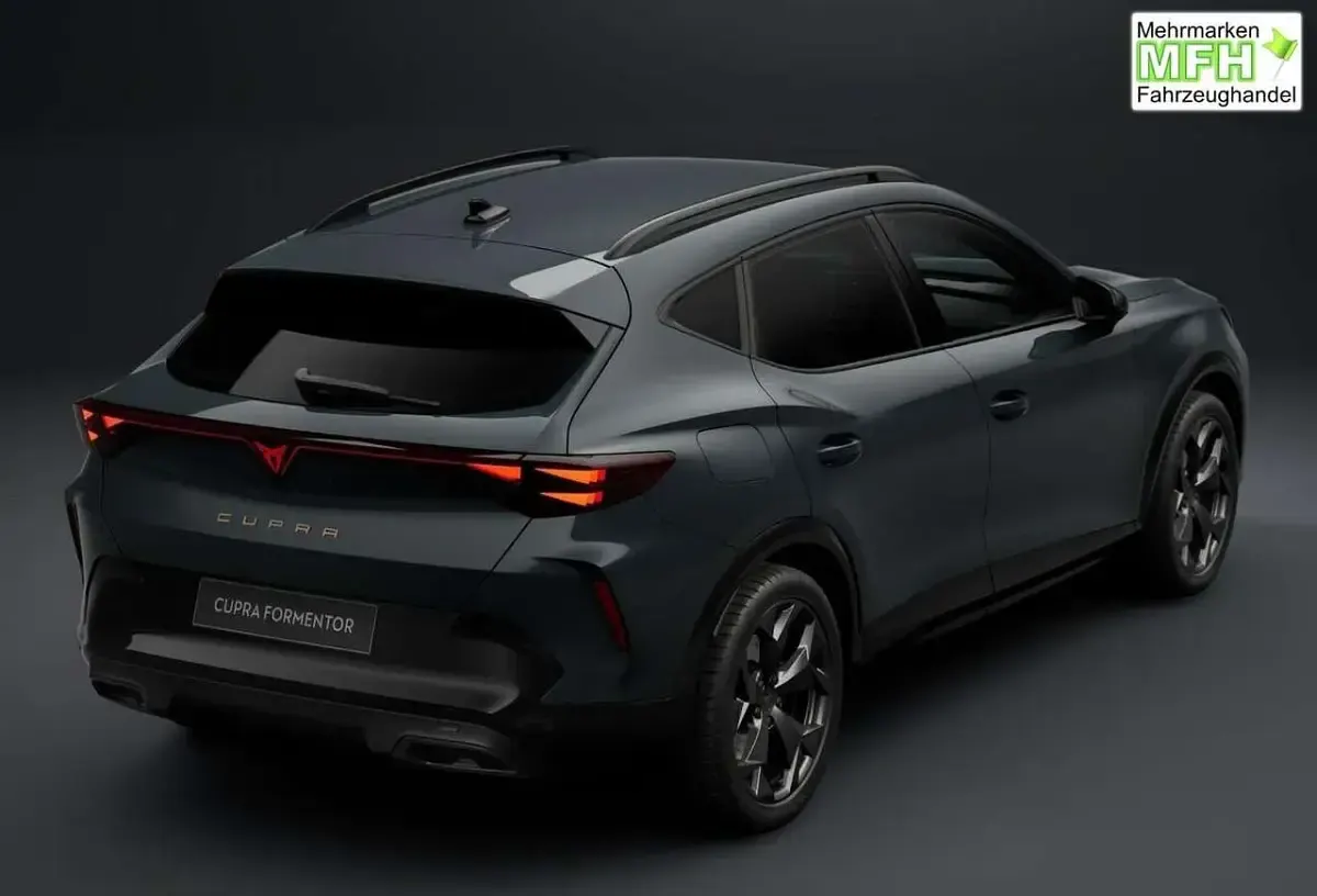 Neu Cupra Formentor 150 PS (110 kW) 2026 Fiord blau SUV