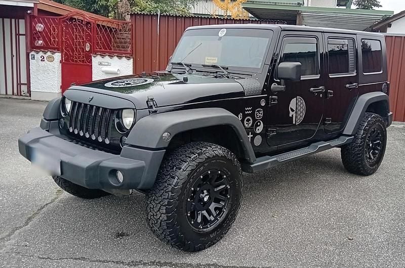 Schwarz Gebraucht 2011 Jeep Wrangler SUV | 27.900 € (Fairer Preis) - Bild 1/4