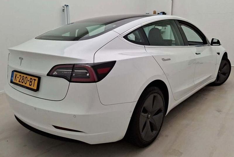 Gebraucht Tesla Model 3 Standard Range Plus 239 kW (325 PS) 2020 Weiß Limousine
