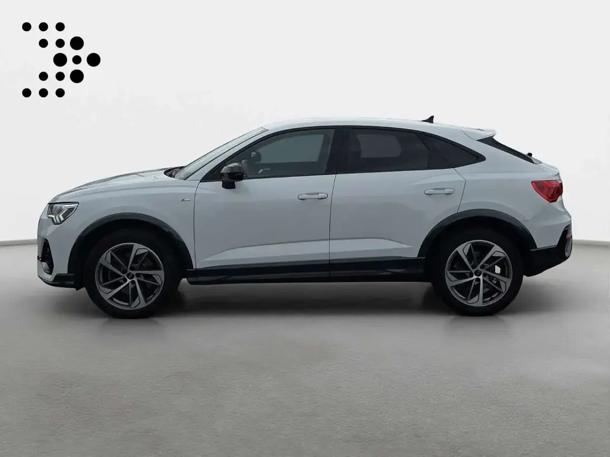 Gebraucht Audi Q3 S-Line 190 PS (139 kW) 2023 Gletscherweiß metallic SUV