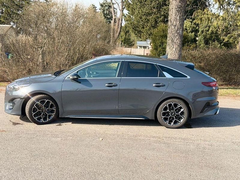 Gebraucht Kia ProCeed 160 PS (117 kW) 2022 Grau Kombi