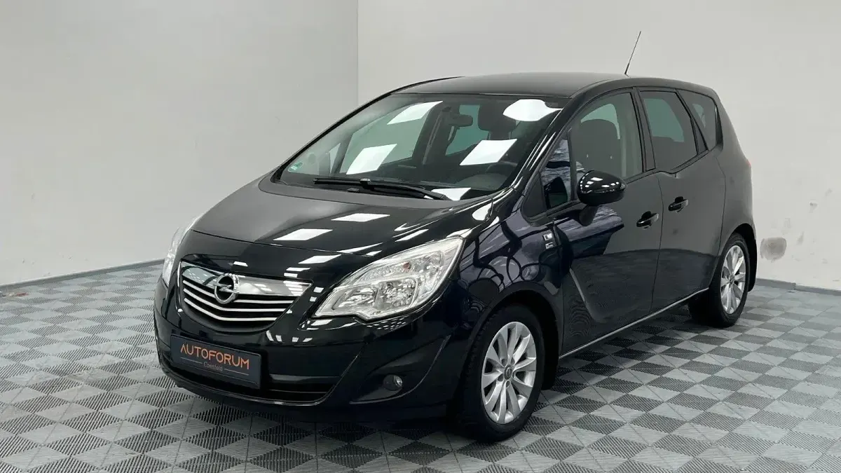 Gebraucht Opel Meriva 101 PS (74 kW) 2012 Schwarz Van / Kleinbus