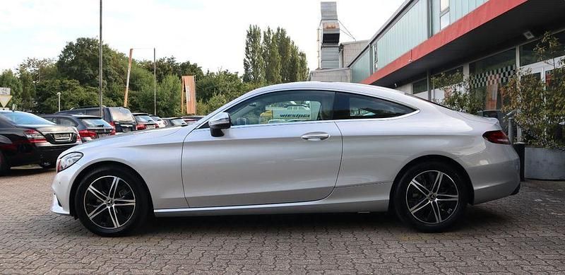 Gebraucht Mercedes C200 184 PS (135 kW) 2018 Silber Coupé