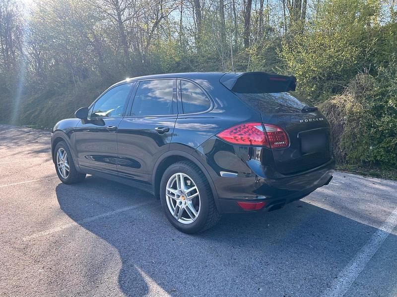 Gebraucht Porsche Cayenne 245 PS (180 kW) 2012 Schwarz SUV