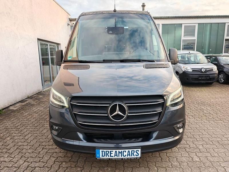 Gebraucht Mercedes Sprinter 163 PS (119 kW) 2019 Grau Van