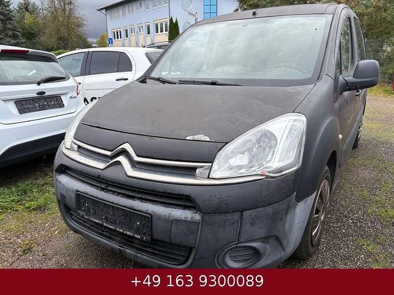 Weiß Gebraucht 2012 Citroën Berlingo Van / Kleinbus | 1.950 € (Superpreis) - Bild 1/4