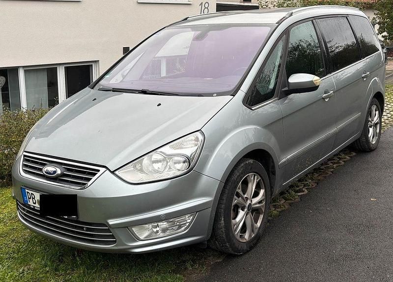 Silber Gebraucht 2010 Ford Galaxy Titanium Van / Kleinbus | 6.000 € (Fairer Preis) - Bild 1/4