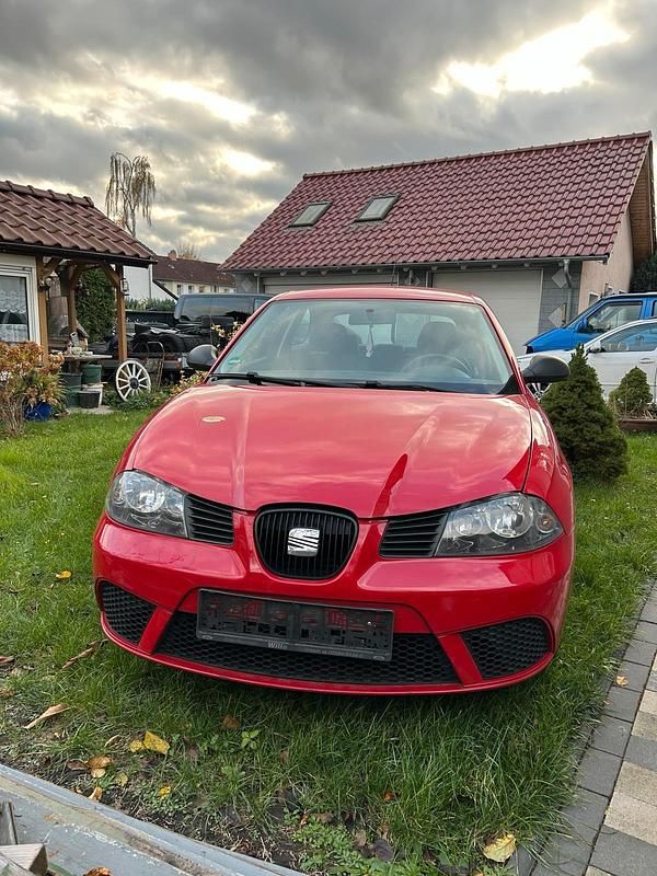 Rot Gebraucht 2007 Seat Ibiza Kleinwagen | 500 € (Guter Preis) - Bild 1/4