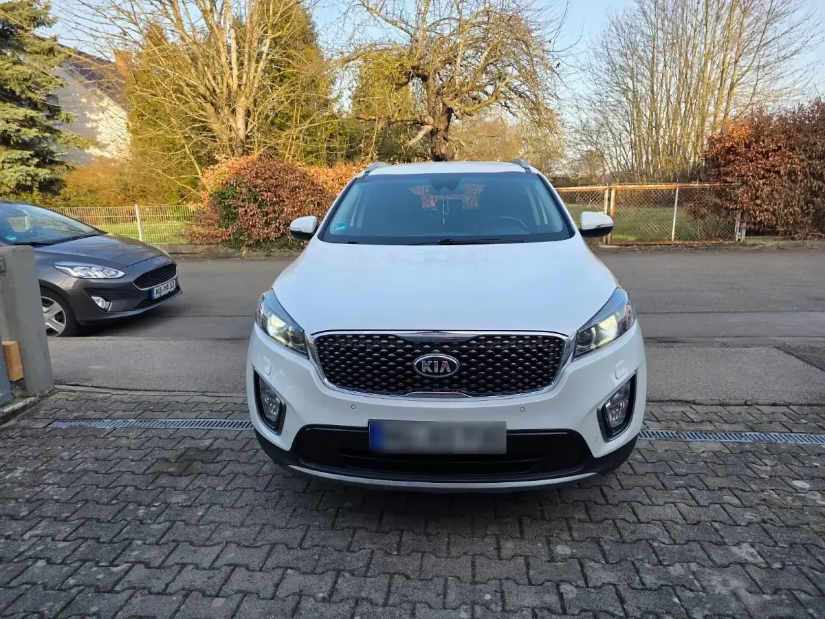 Gebraucht Kia Sorento 200 PS (147 kW) 2015 Weiß SUV