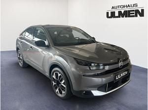 Neu Citroën C4 145 PS (106 kW) 2025 Grün (manhattangrün) Limousine