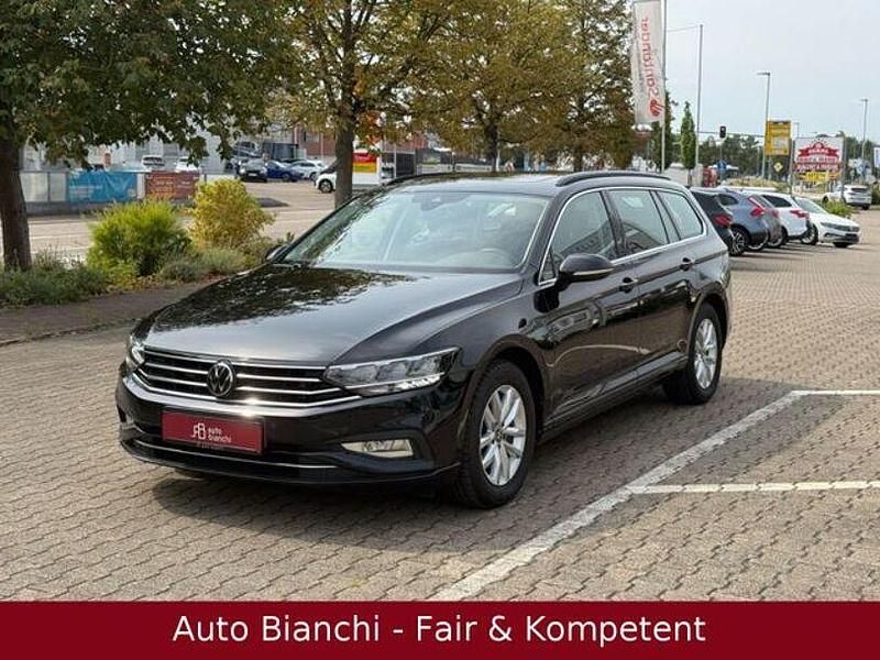 Schwarz Gebraucht 2022 VW Passat Business Kombi | 20.976 € (Etwas zu teuer) - Bild 1/4
