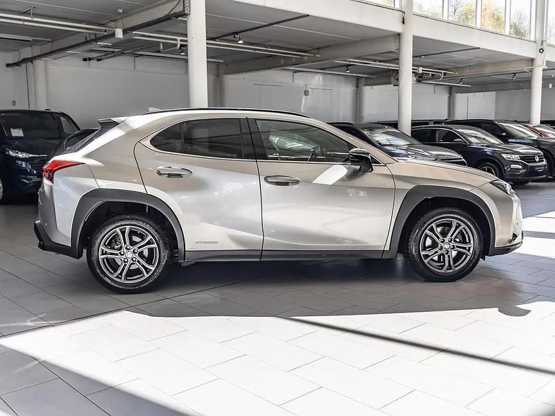 Gebraucht Lexus UX 250h 184 PS (135 kW) 2021 Grau SUV