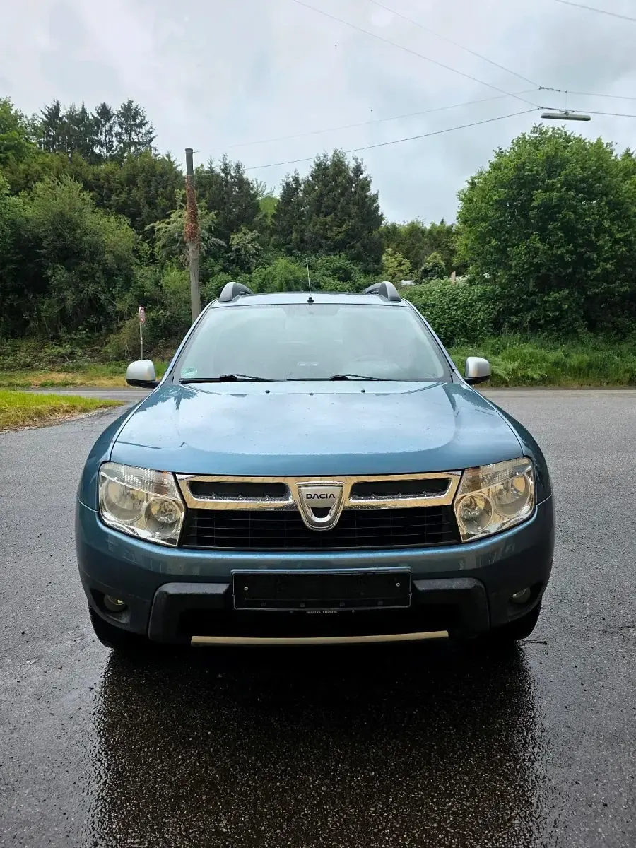Gebraucht Dacia Duster 105 PS (77 kW) 2010 Andere farben SUV