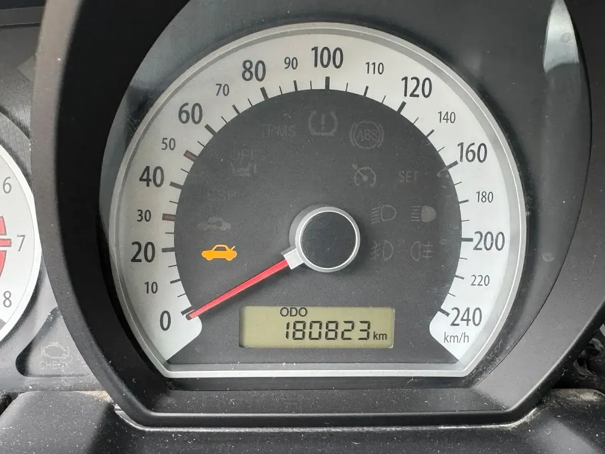 Gebraucht Kia Ceed 143 PS (105 kW) 2007 Grau Kleinwagen