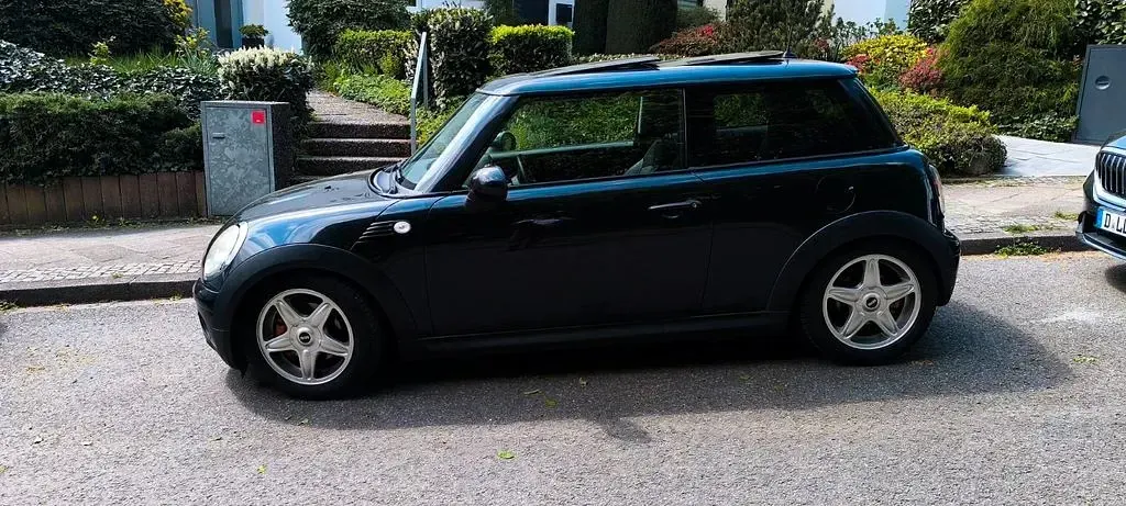Usata Mini Cooper D 109 CV (80 kW) 2008 Nero Utilitaria