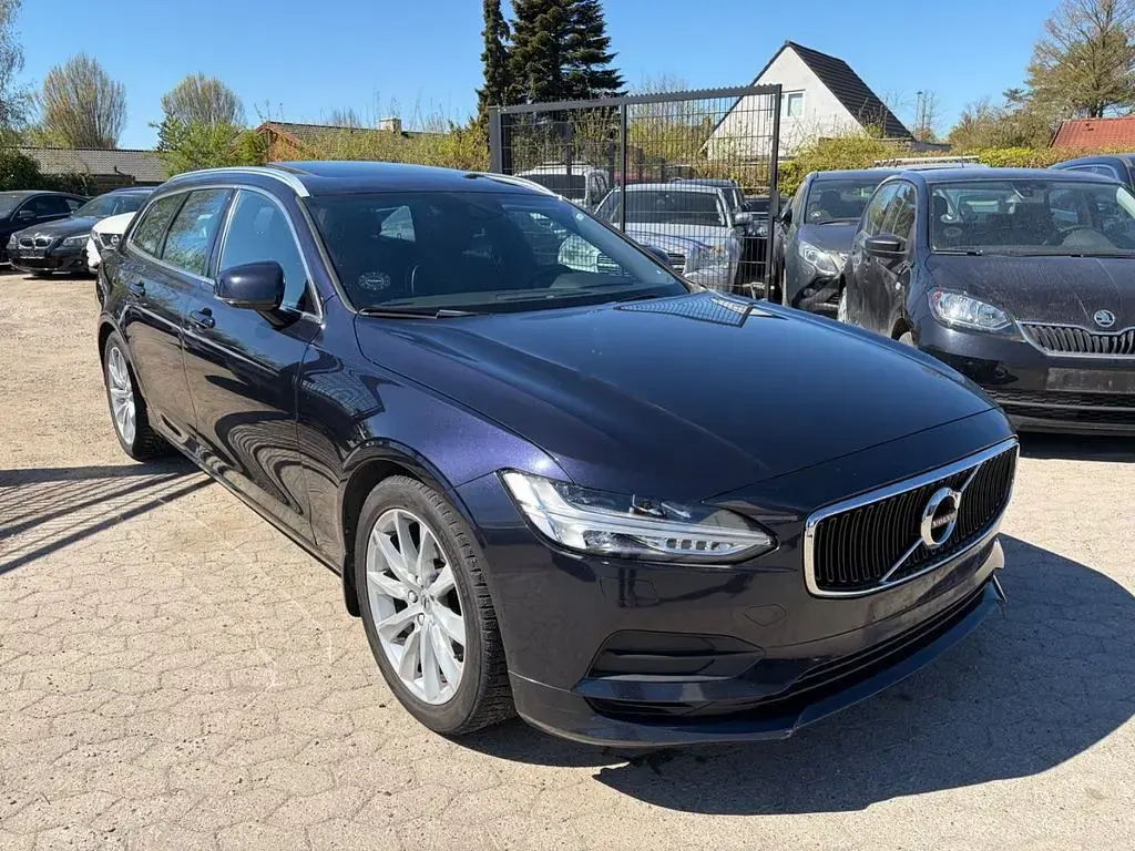 Second-hand Volvo V90 235 CP (172 kW) 2016 Albastru Break