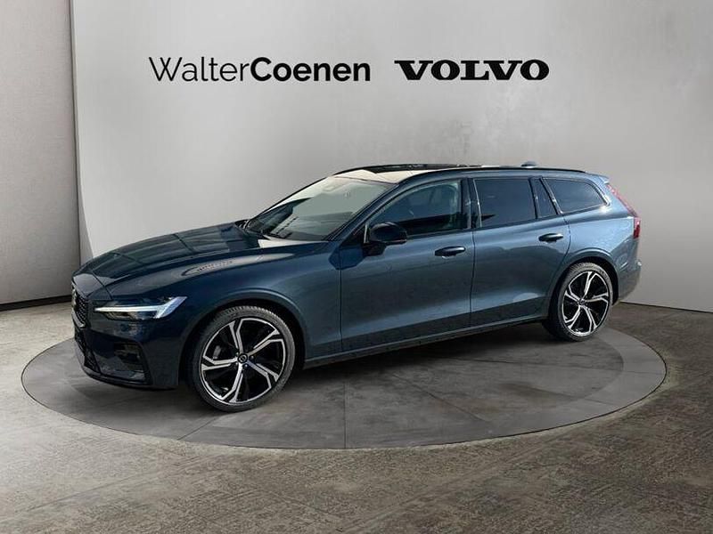 Gebraucht Volvo V60 Plus 197 PS (144 kW) 2025 Blau Kombi