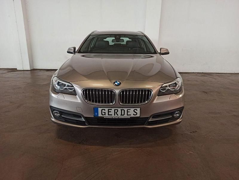 Gebraucht BMW 525 218 PS (160 kW) 2014 Silber Kombi