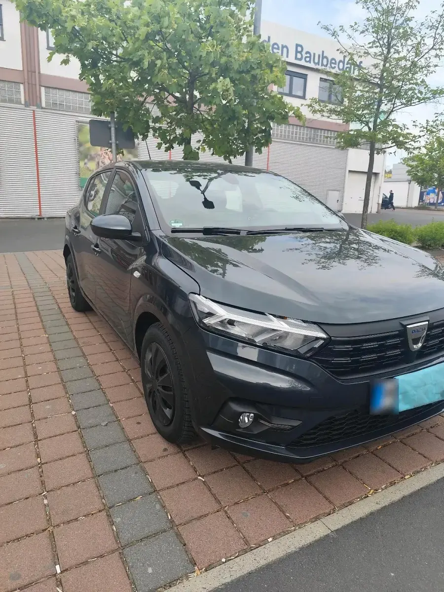 Gebraucht Dacia Sandero 67 PS (49 kW) 2022 Grau Kleinwagen