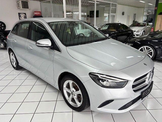 Gebraucht Mercedes B250 Business 224 PS (164 kW) 2019 Silber Kleinwagen