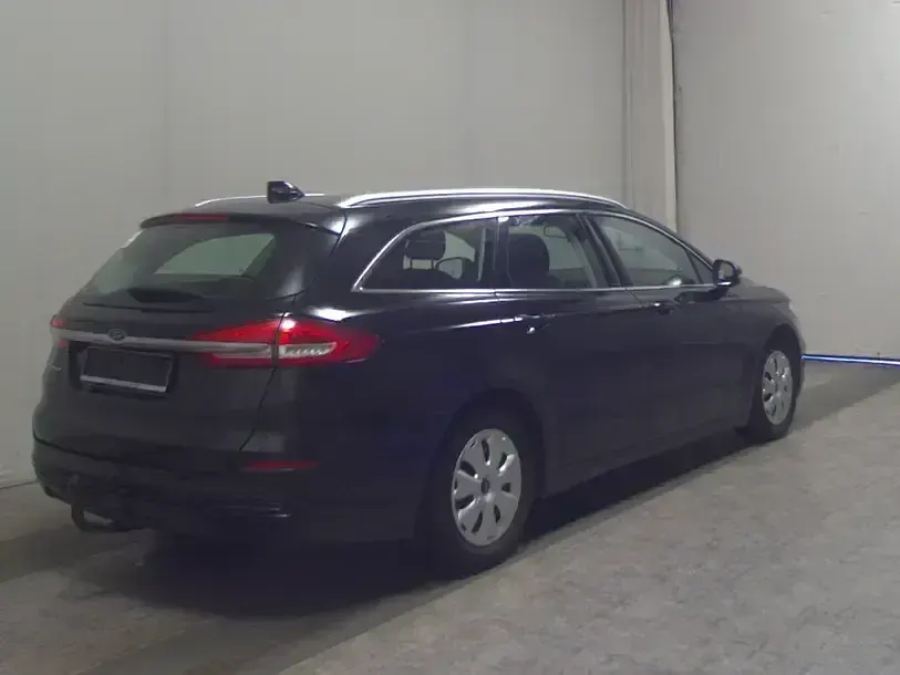 Używany Ford Mondeo Titanium 150 KM (110 kW) 2020 Czarny Kombi