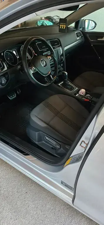 Second-hand VW Golf VII Allstar 150 CP (110 kW) 2016 Argintiu Berlinǎ