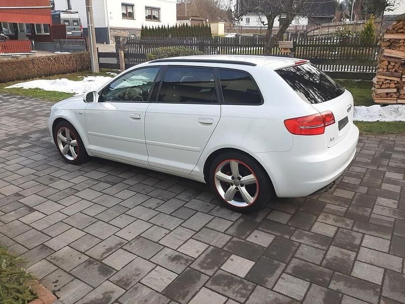 Gebraucht Audi A3 S-Line 125 PS (91 kW) 2011 Weiß Limousine