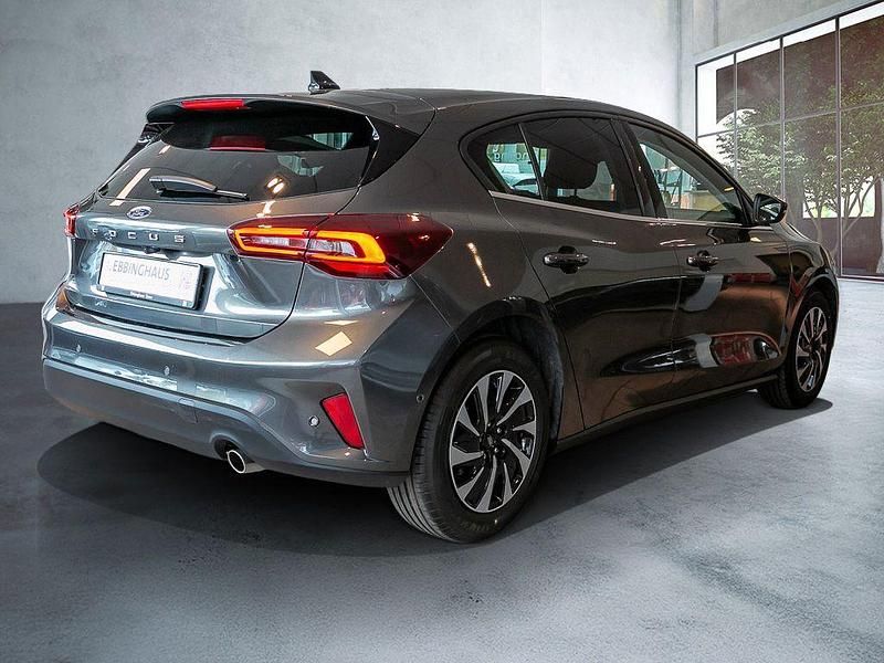 Neu Ford Focus Titanium X 155 PS (114 kW) 2026 Grau Limousine