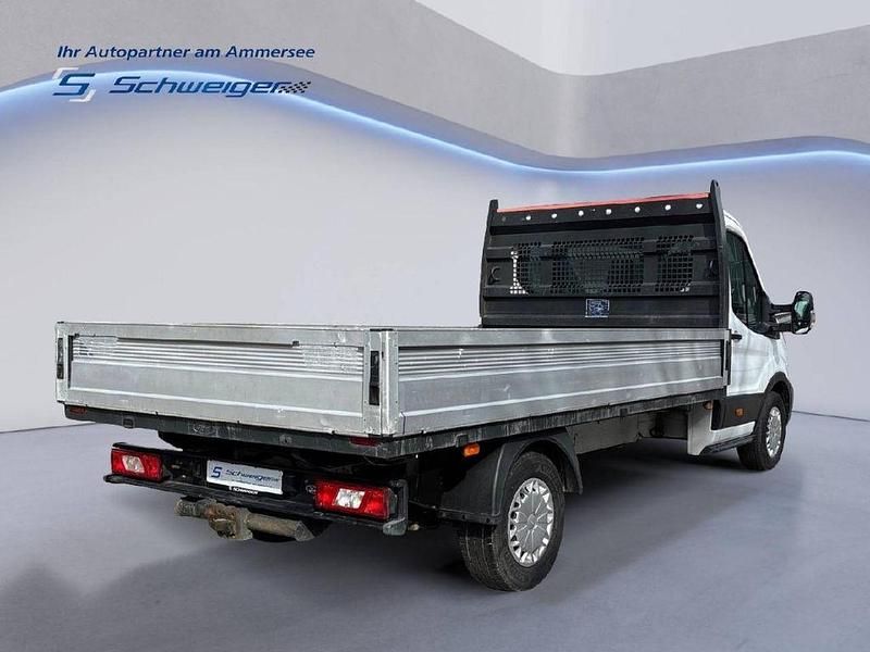 Gebraucht Ford Transit Trend 131 PS (96 kW) 2021 Frostweiß Van