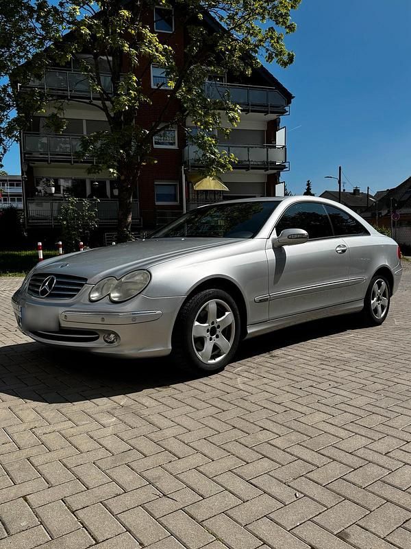 Gebraucht Mercedes CLK200 163 PS (119 kW) 2004 Silber Coupé