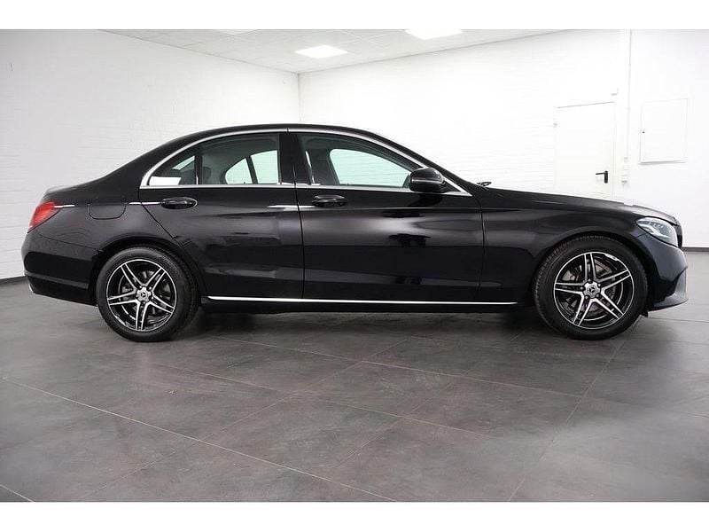 Gebraucht Mercedes C220 194 PS (142 kW) 2019 Schwarz Limousine