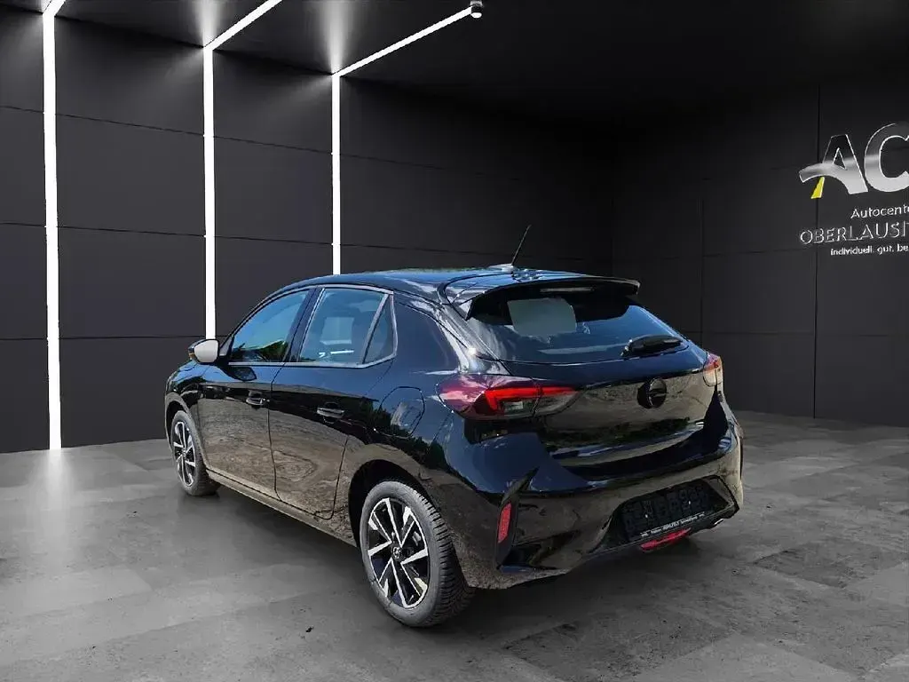 Neu Opel Corsa 101 PS (74 kW) 2026 Schwarz Kleinwagen