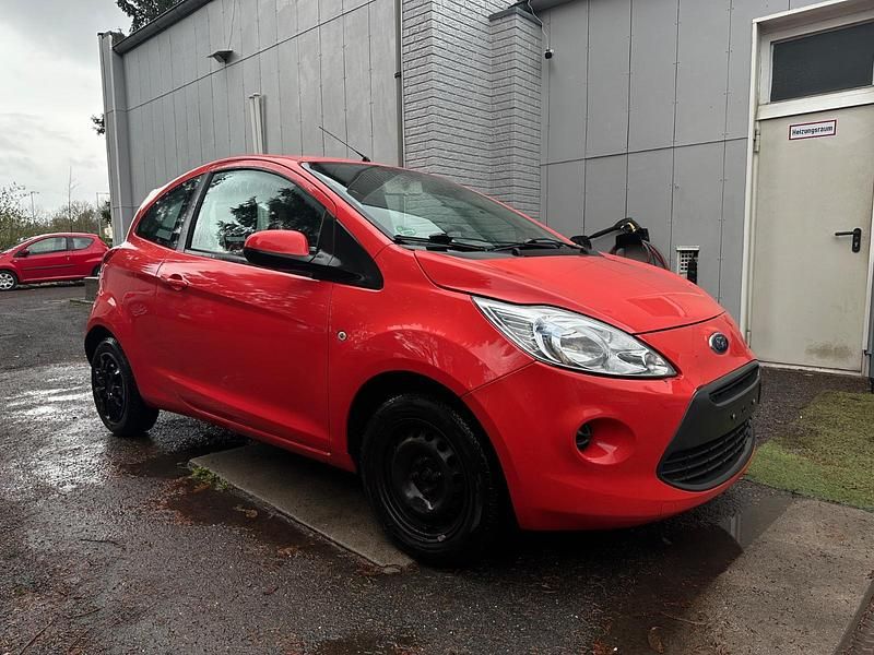 Second-hand Ford Ka 60 CP (44 kW) 2008 Roșu Hatchback