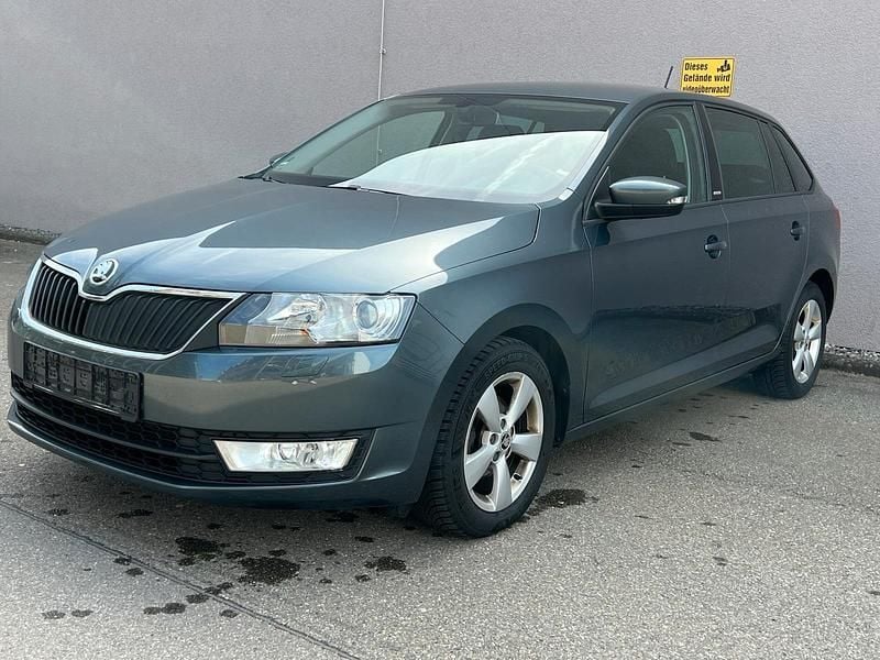 Gebraucht Skoda Rapid Joy 90 PS (66 kW) 2016 Grau Kleinwagen