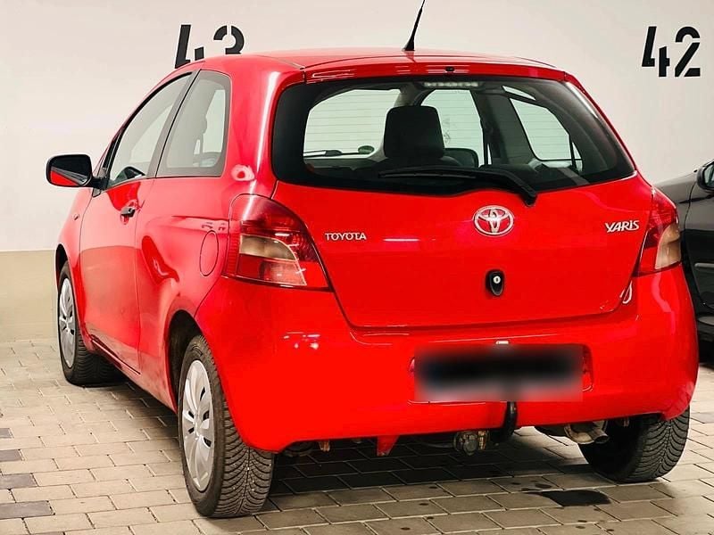 Gebraucht Toyota Yaris 87 PS (63 kW) 2007 Rot Kleinwagen