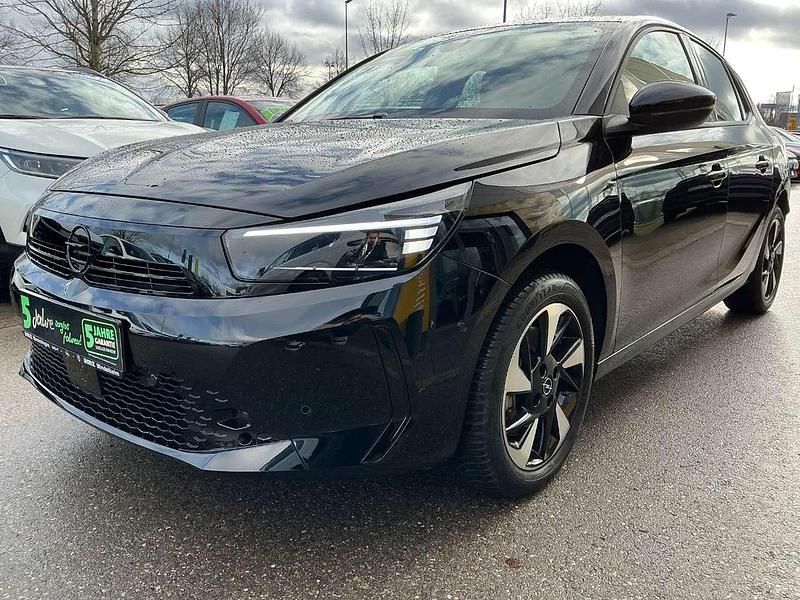 Gebraucht Opel Corsa-e 100 kW (136 PS) 2023 Lackierung schwarz perla nera/ Kleinwagen