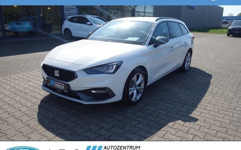 Weiß Gebraucht 2024 Seat Leon ST FR Kombi | 23.281 € (Superpreis) - Bild 1/4