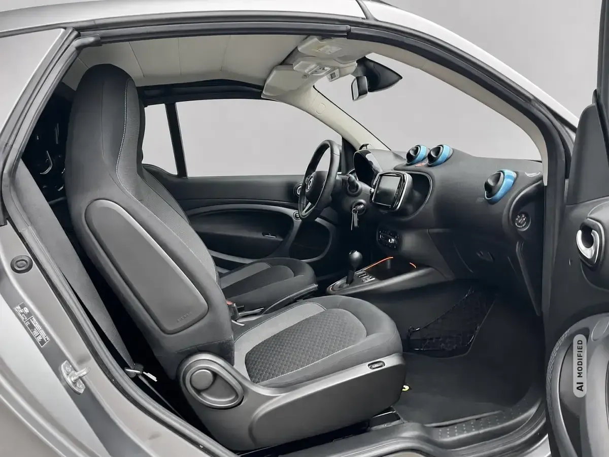 Gebraucht Smart ForTwo Electric Drive Exclusive 60 kW (82 PS) 2024 Rot metallic Cabrio