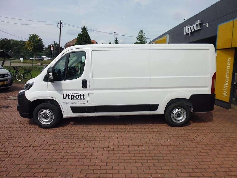 Gebraucht Opel Movano Edition 140 PS (102 kW) 2025 Lackierung weiss icy/typ ausse Van