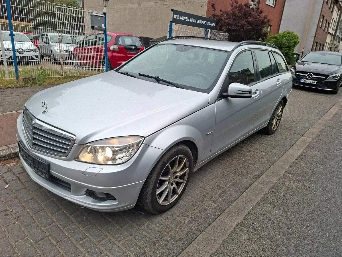 Second-hand Mercedes C220 170 CP (125 kW) 2010 Argintiu Break