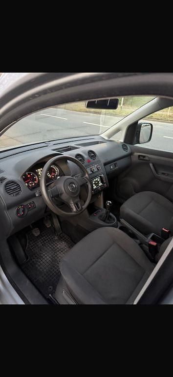 Gebraucht VW Caddy Trendline 75 PS (55 kW) 2014 Silber Van / Kleinbus