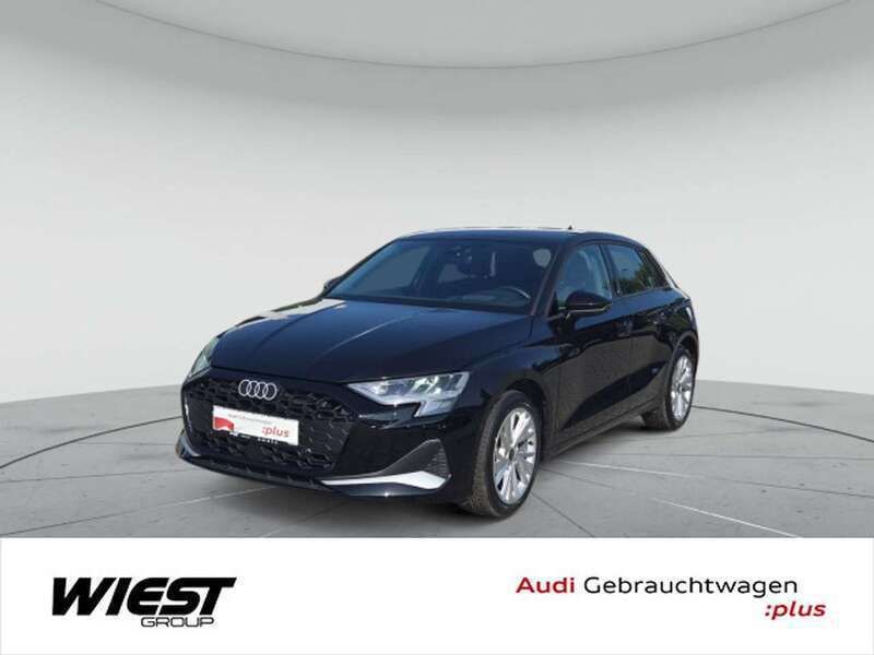 Mythosschwarz metallic Gebraucht 2024 Audi A3 Advanced Plus Limousine | 35.469 € (Teuer) - Bild 1/4