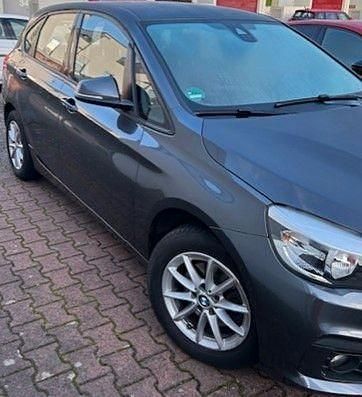 Gebraucht BMW 216 Active Tourer 116 PS (85 kW) 2017 Grau Van / Kleinbus