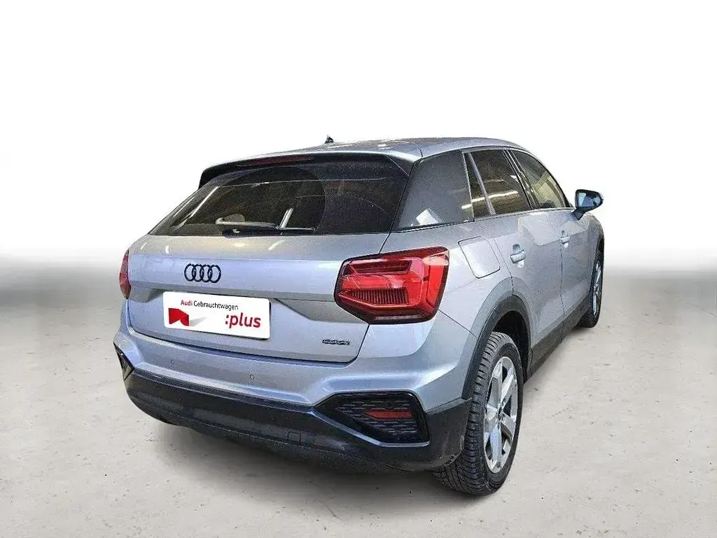 Gebraucht Audi Q2 Advanced 150 PS (110 kW) 2023 Silber SUV