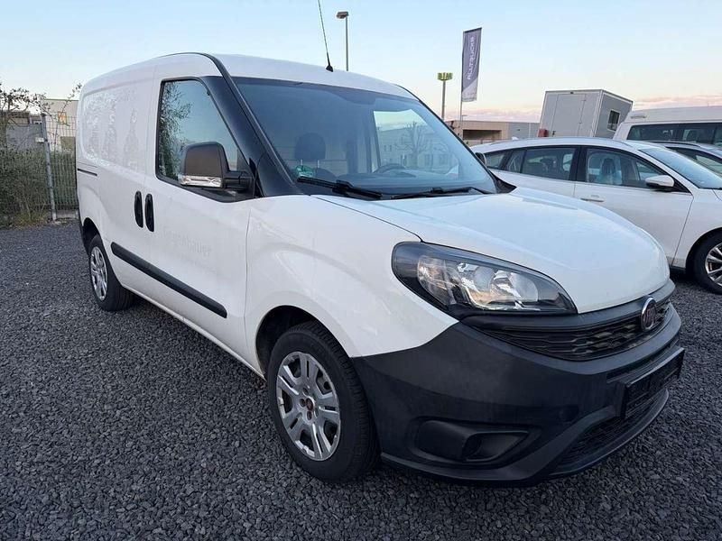 Gebraucht Fiat Doblò 80 PS (58 kW) 2019 Weiß Van / Kleinbus