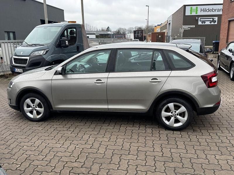 Gebraucht Skoda Rapid ScoutLine 125 PS (91 kW) 2016 Beige Kleinwagen