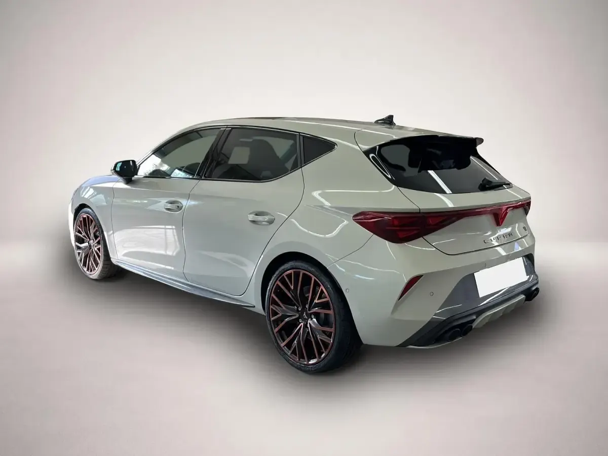 Neu Cupra Leon 300 PS (220 kW) 2026 Manufacturer Limousine