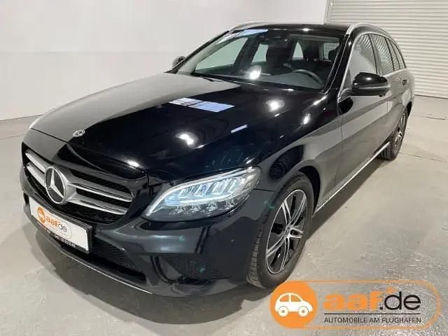 Schwarz Gebraucht 2020 Mercedes C220 Avantgarde Kombi | 23.950 € (Superpreis) - Bild 1/4