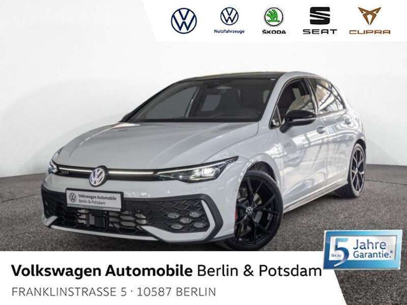 Pure white Gebraucht 2024 VW Golf VIII GTI Limousine | 42.930 € (Teuer) - Bild 1/3