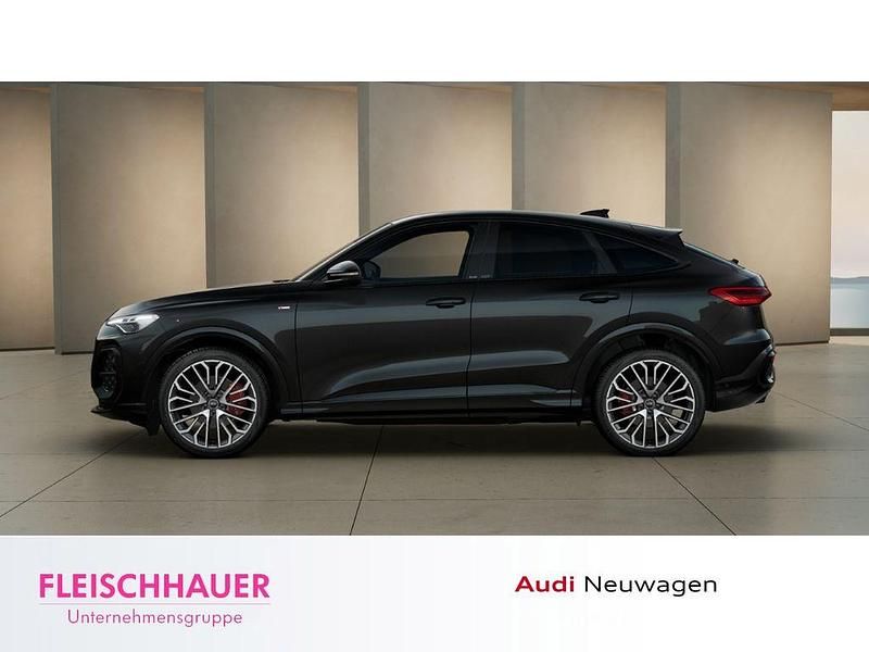 Neu Audi Q5 Sportback Sport 204 PS (150 kW) 2025 Mythosschwarz metallic SUV